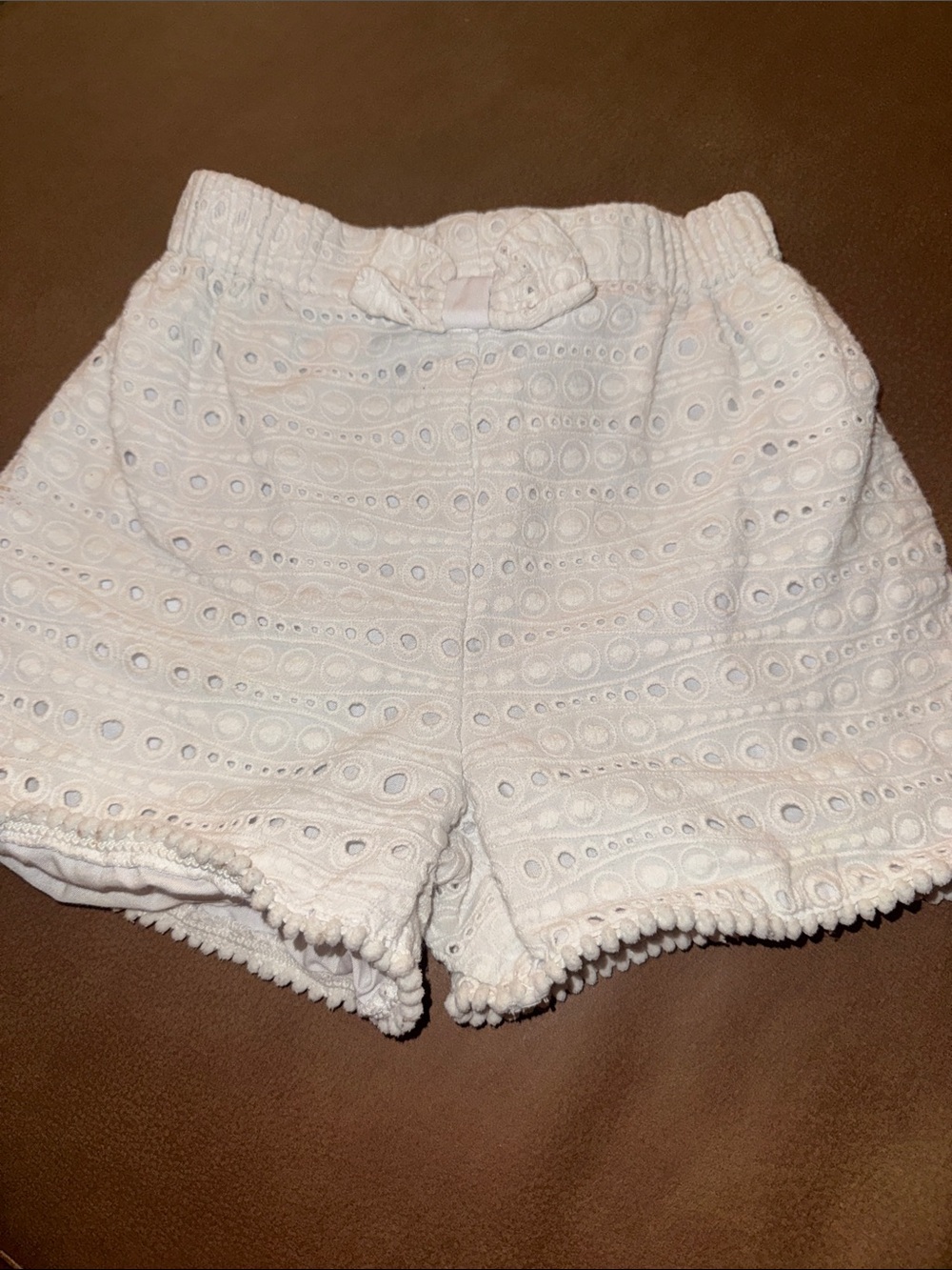 bella bliss White Eyelet High-Waist Shorts size 5